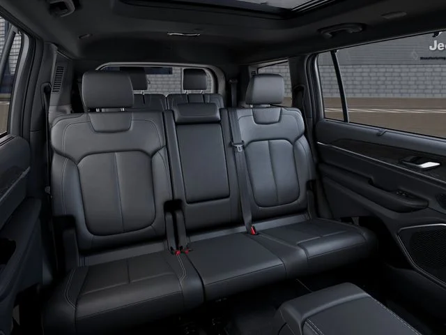 New 2026 Silver Zynith Exterior Paint Jeep Limited image 16