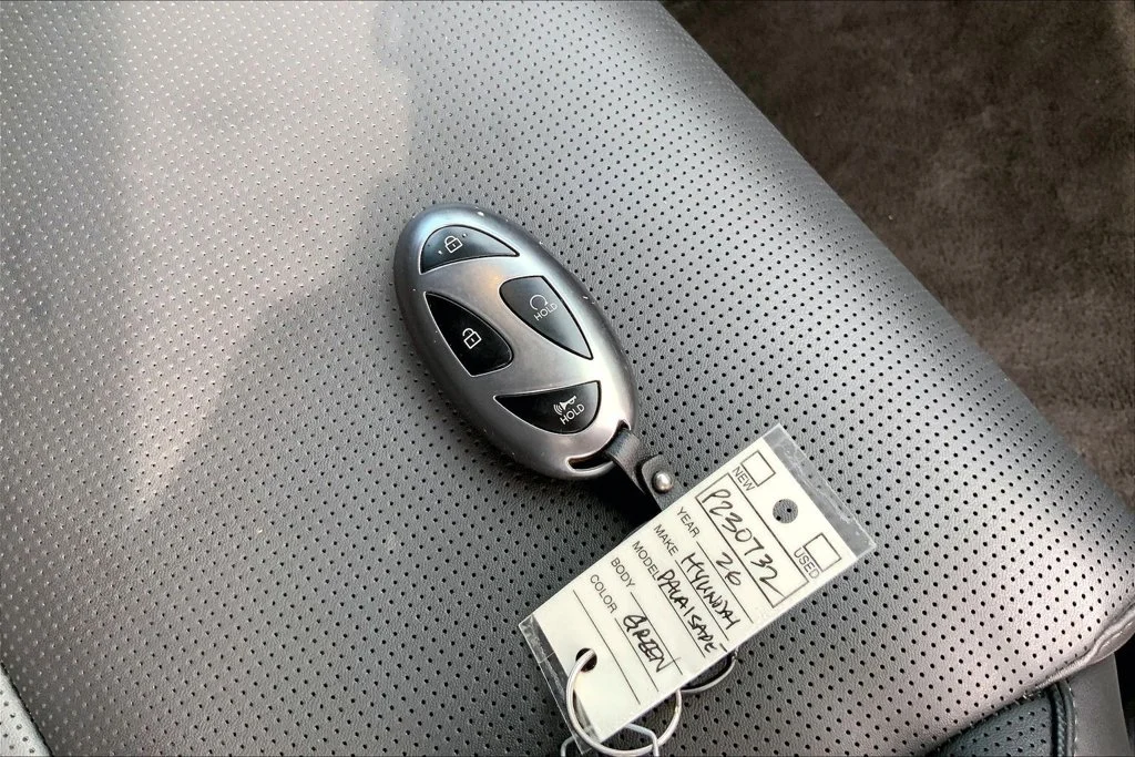 Used 2026 Titan Green Hyundai SEL image 10