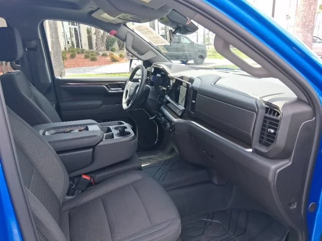 Used 2026 Riptide Blue Metallic Chevrolet LT image 10