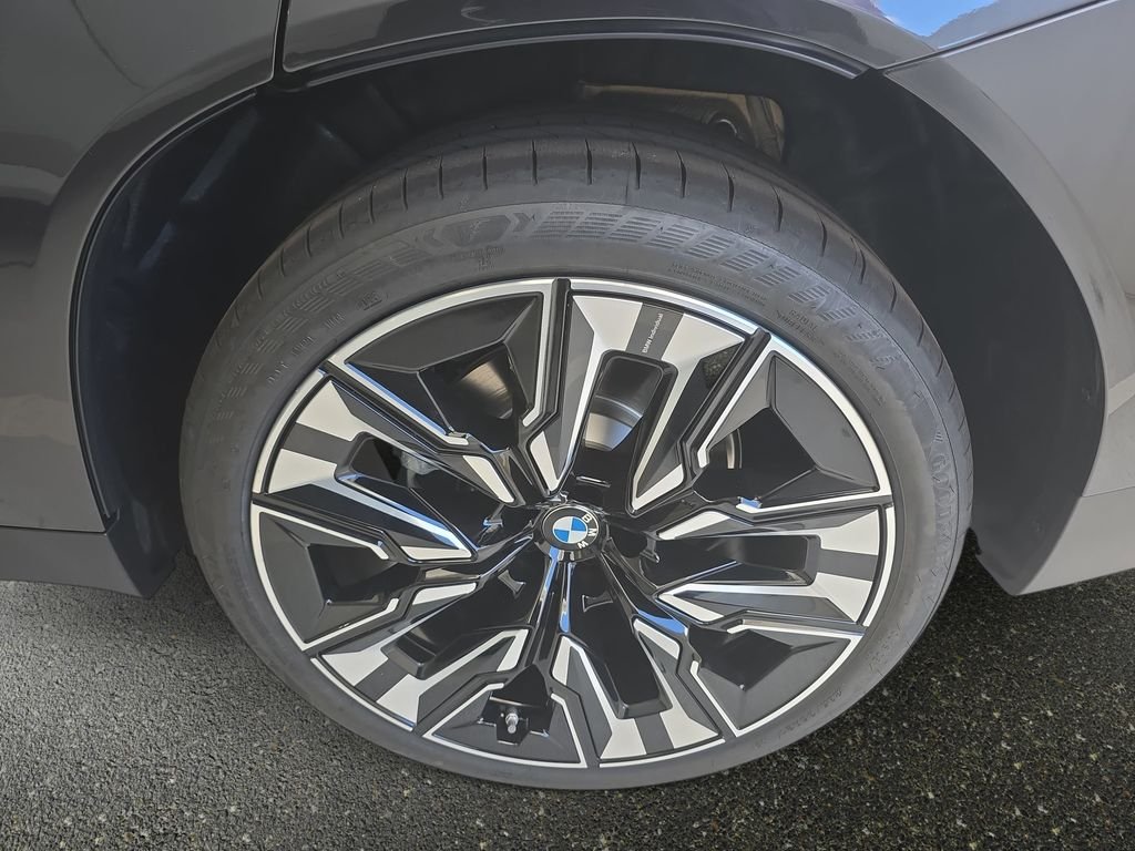 Used 2026 Dark Graphite Metallic BMW 30 xDrive image 17