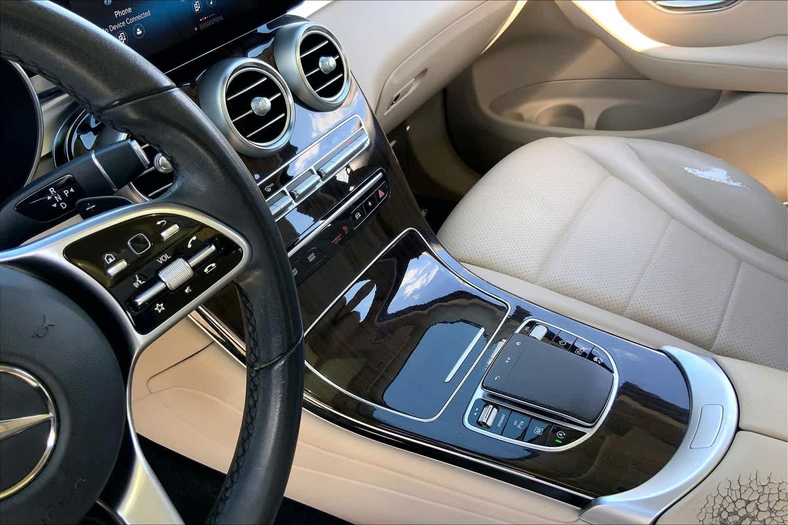 Used 2022 Polar White Mercedes-Benz GLC 300 image 16