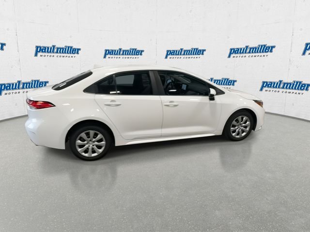 Used 2023 White Toyota LE image 12