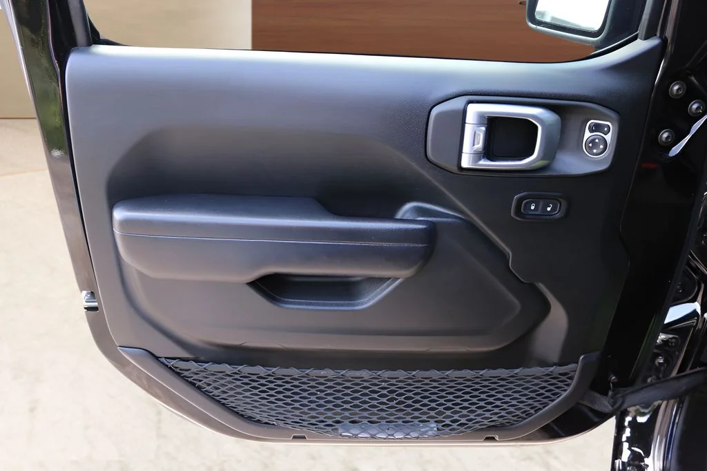 Used 2021 Black Jeep Unlimited Sport S image 10