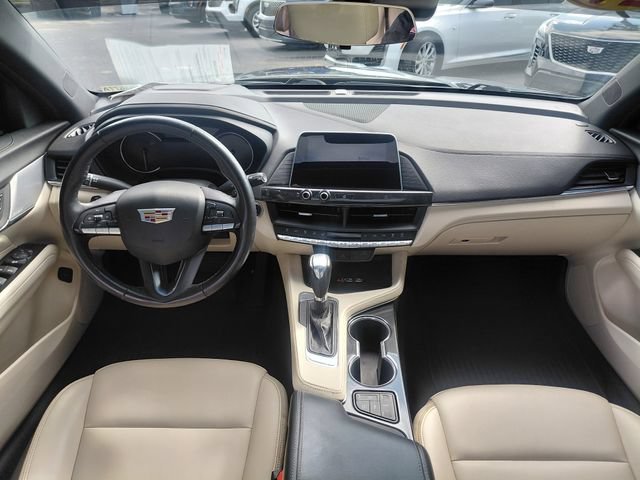 Used 2021 DARK MOON BLUE METALLIC Cadillac Luxury image 15