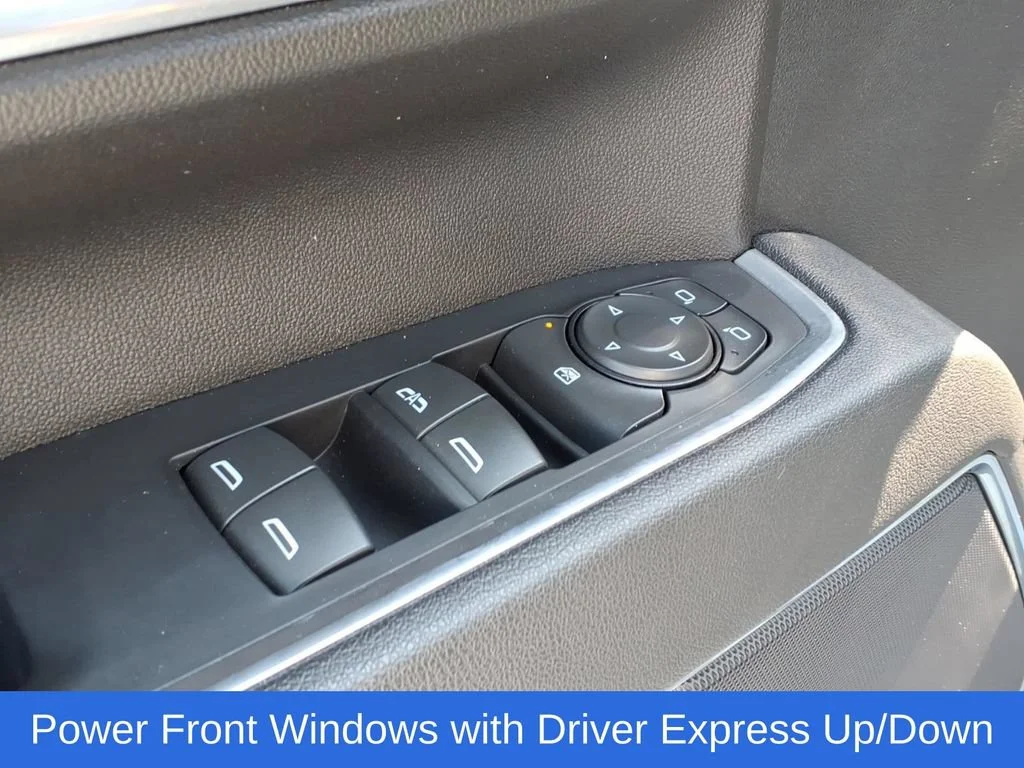 Used 2025 Summit White Chevrolet LT image 25