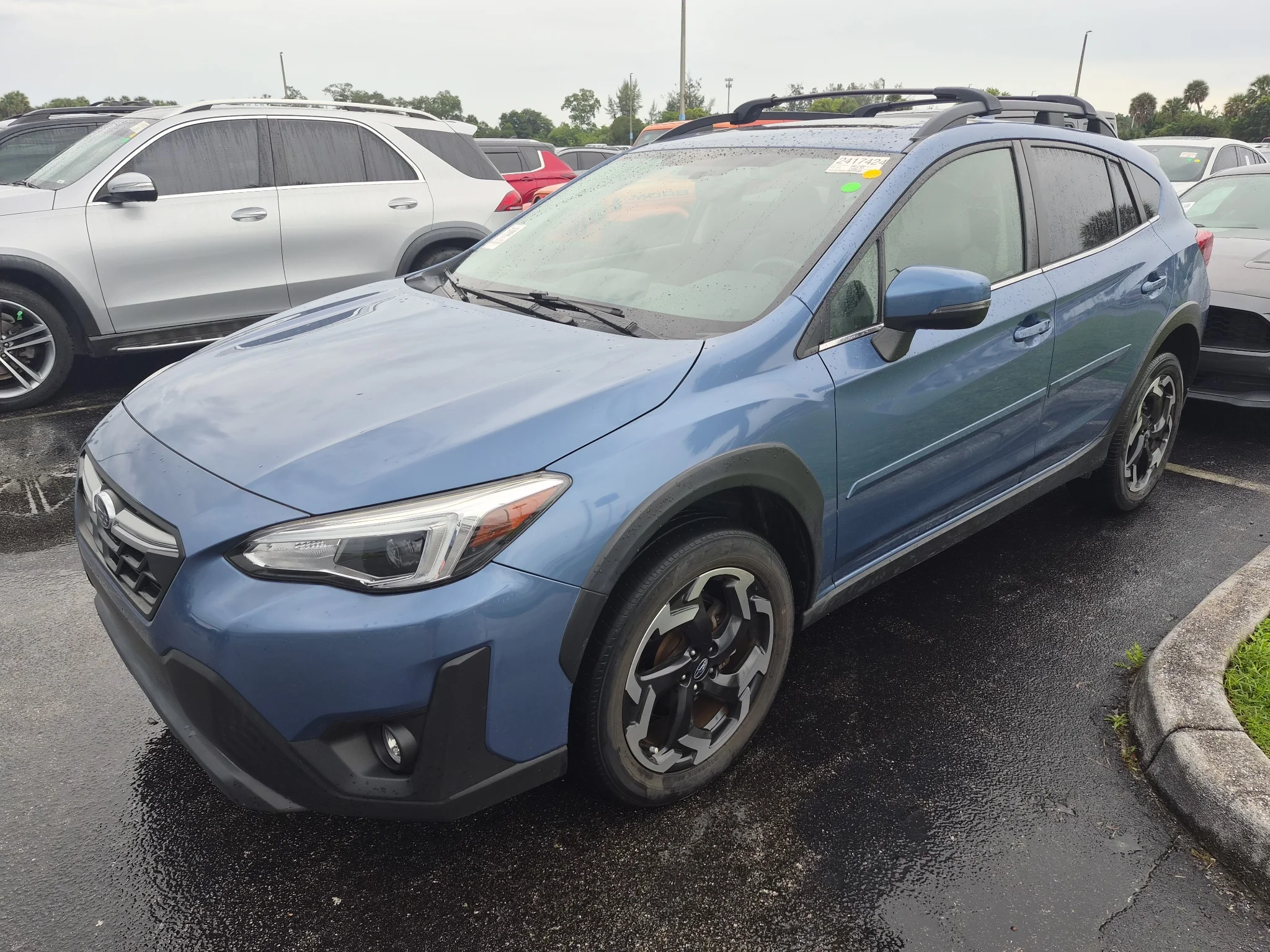 Used 2021 Horizon Blue Pearl Subaru Limited image 4