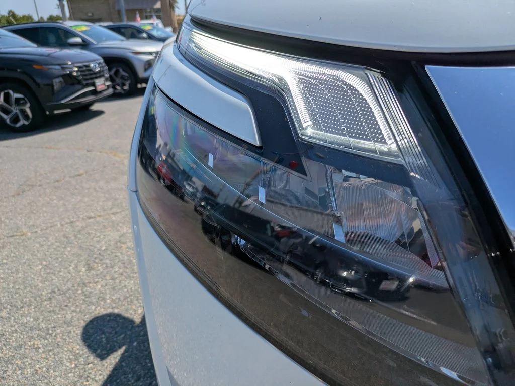 Certified Used 2024 Glacier White Nissan SV image 11