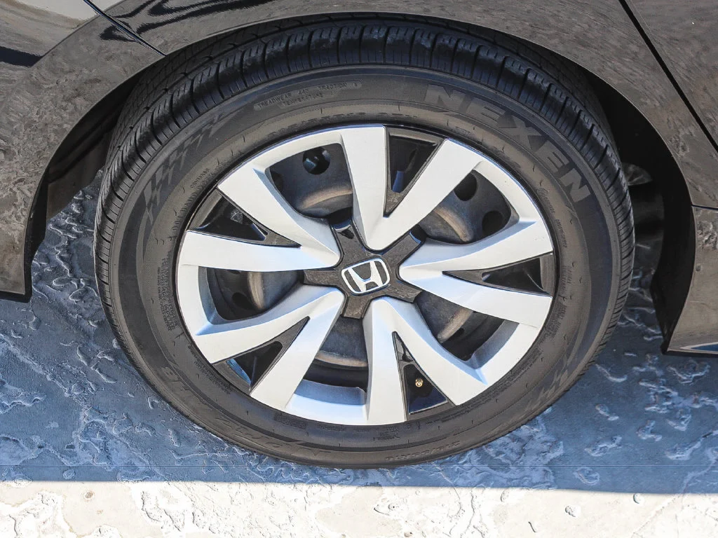 2023 Honda Civic LX - Photo 9