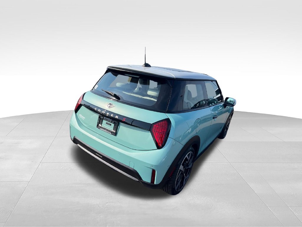 Used 2025 Green MINI Signature image 5