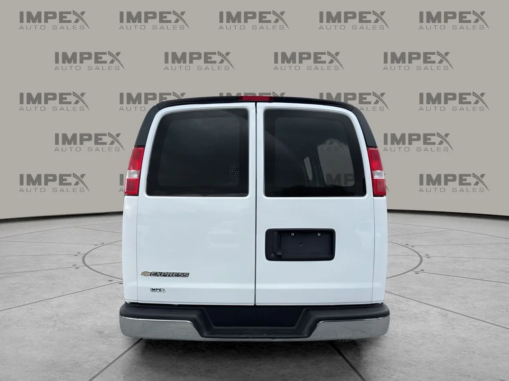 Used 2024 White Chevrolet Work Van image 4
