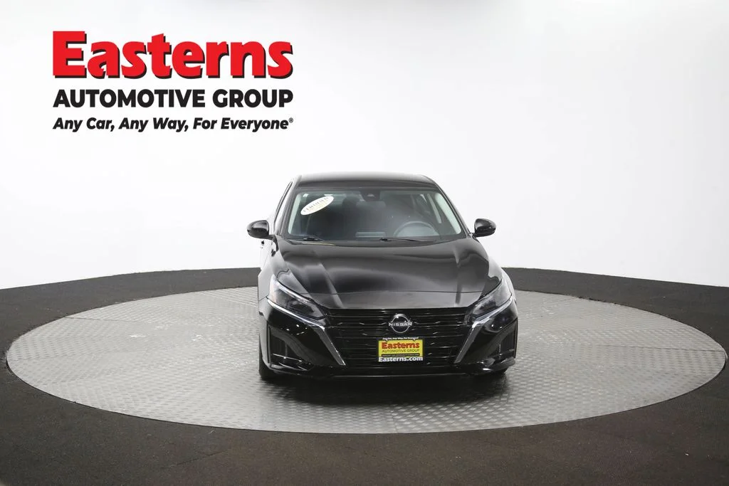 Used 2023 Black Nissan 2.5 S image 51