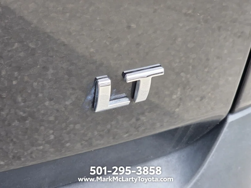 Used 2022 Black Metallic CHEVROLET LT LEATHER image 10