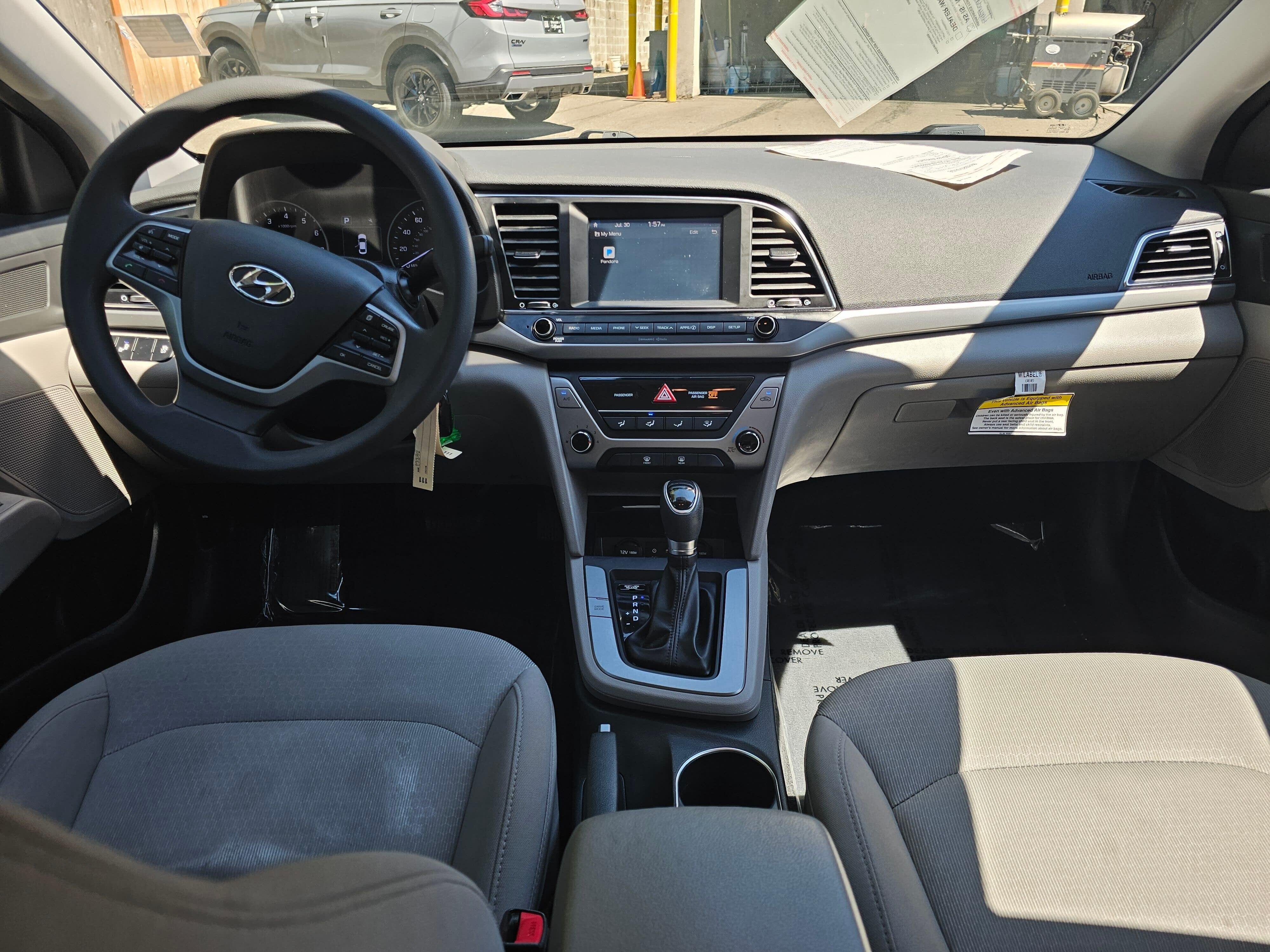Used 2018 Phantom Black Hyundai SEL image 22