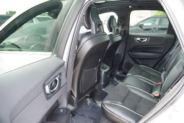 Certified Used 2018 White Volvo T8 R-Design image 16