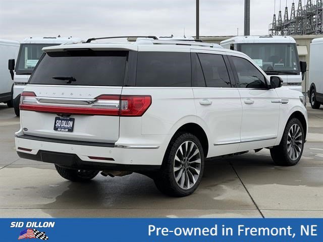 Used 2021 White Lincoln Reserve image 4