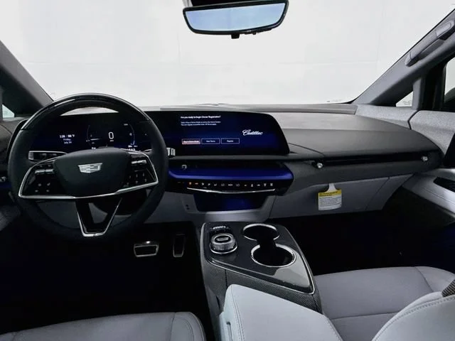 2027 Cadillac OPTIQ Luxury - Photo 9