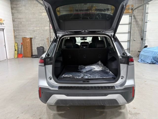 2026 Volkswagen Tiguan SE - Photo 14