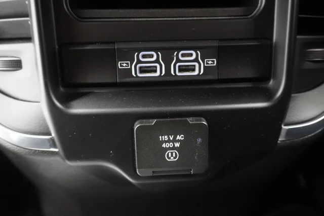 Used 2025 BLACK Ram Laramie image 22