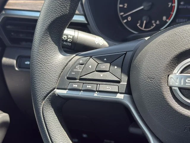 Used 2024 Silver Nissan 2.5 SV image 19