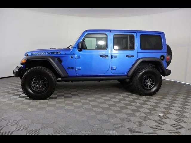 Used 2023 Blue Jeep High Tide image 2