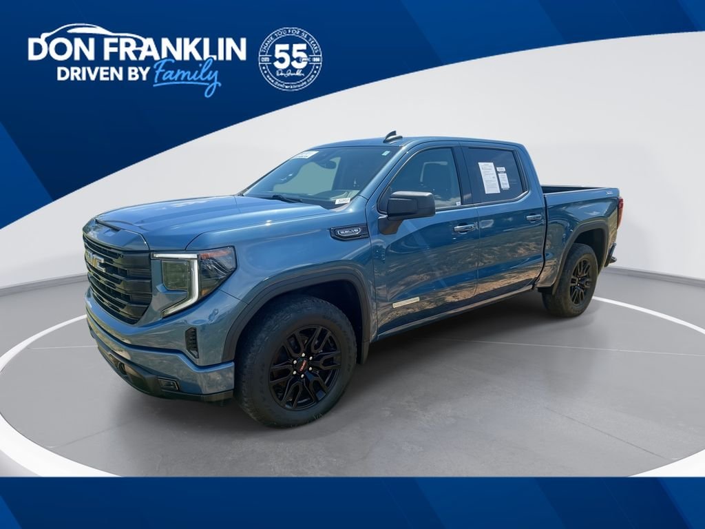 Used 2024 Blue GMC Elevation image 1