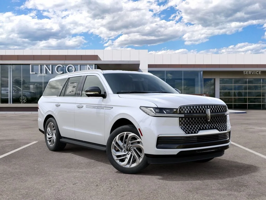 New 2027 Pristine White Metallic Tri-Coat Lincoln Premiere image 4