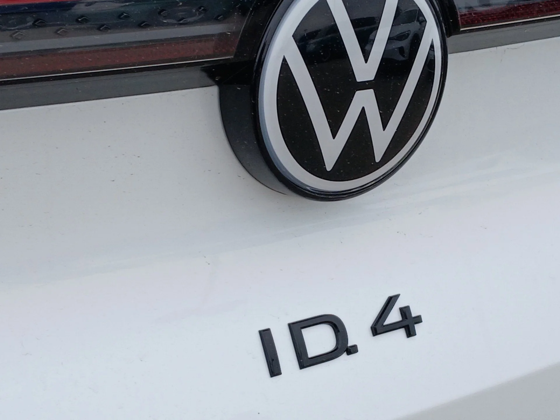 New 2026 Opal White Pearl Volkswagen Pro S image 24