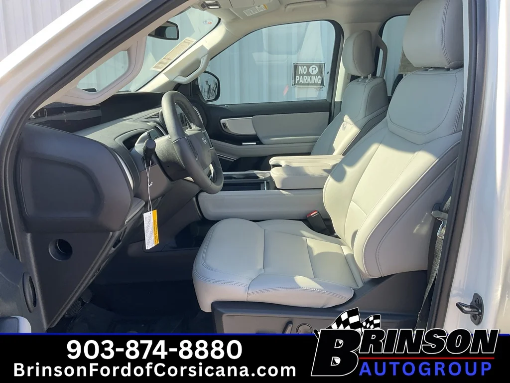 New 2027 Star White Metallic Tri-Coat Ford MAX Active image 11