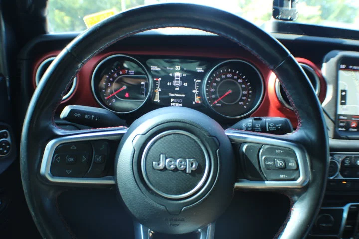 Used 2020 Gray Jeep Rubicon 4x4 image 8
