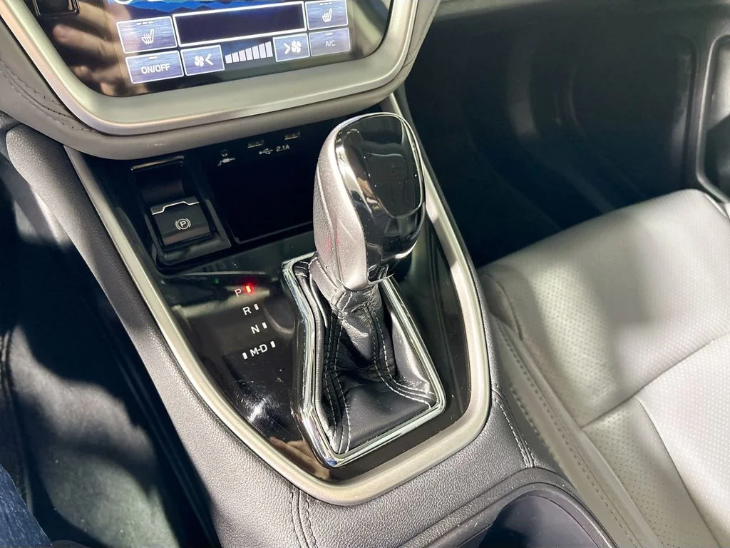 Used 2020 Blue Subaru Premium image 18