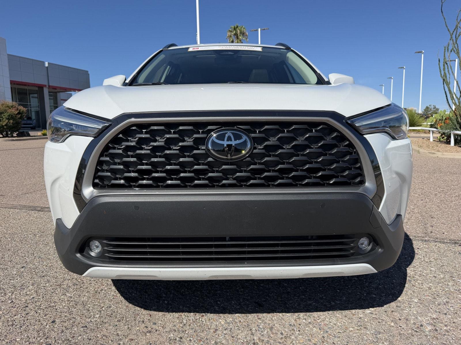 Certified Used 2023 Wind Chill Pearl Toyota XLE image 10