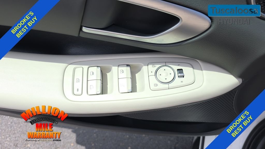 Certified Used 2025 White Hyundai SEL image 13
