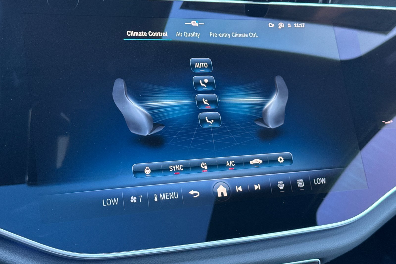 New 2027 MANUFAKTUR Alpine Grey Mercedes-Benz E 53 AMG® image 19