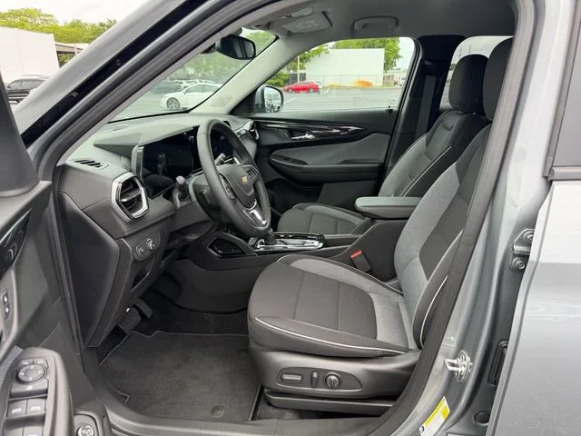 New 2026 Sterling Gray Metallic Chevrolet LT image 7