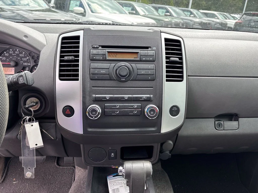 Used 2012 Red Nissan S image 11