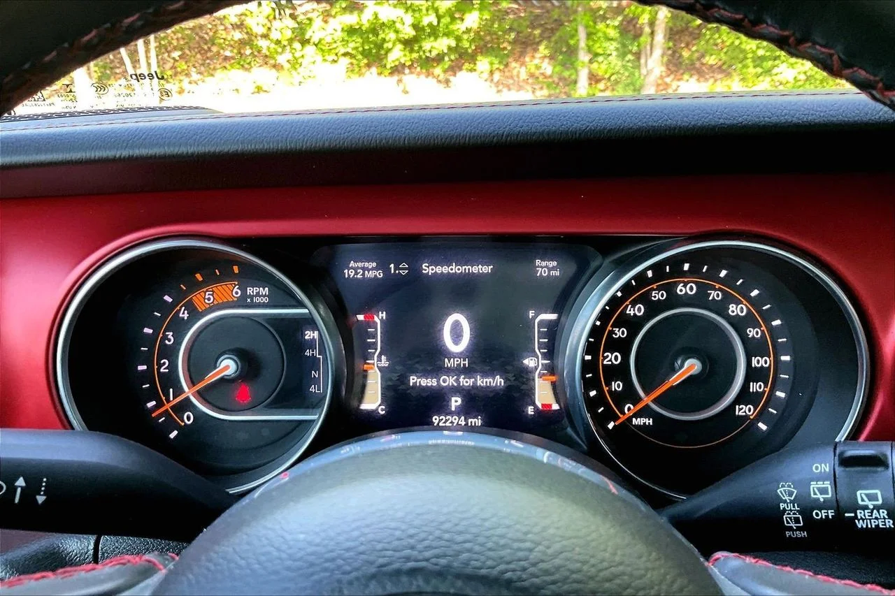 Used 2023 Gray Jeep Rubicon image 10