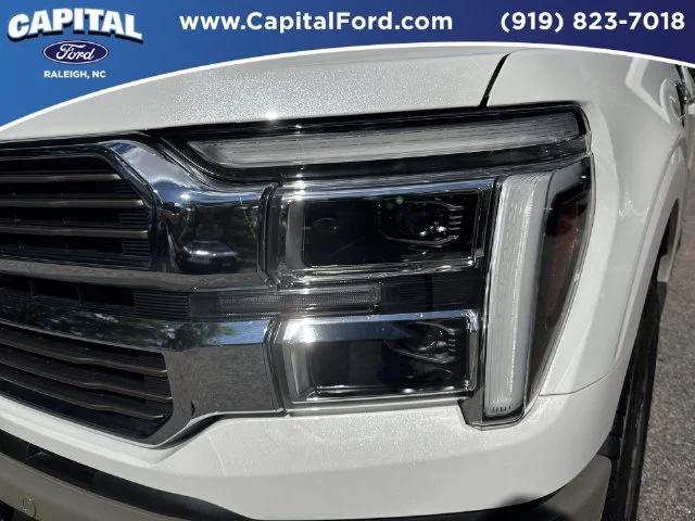 Used 2025 White Ford King Ranch image 11