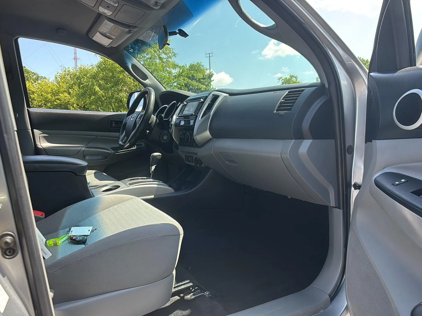 Used 2014 Silver Sky Metallic Toyota  image 15