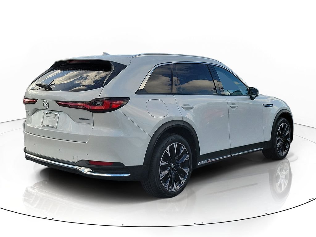 Used 2024 White Mazda Premium image 4