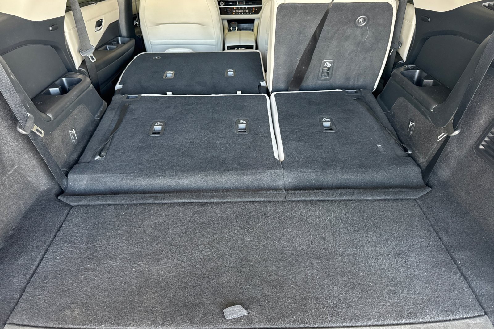 Used 2022 WHITE Nissan SL image 15