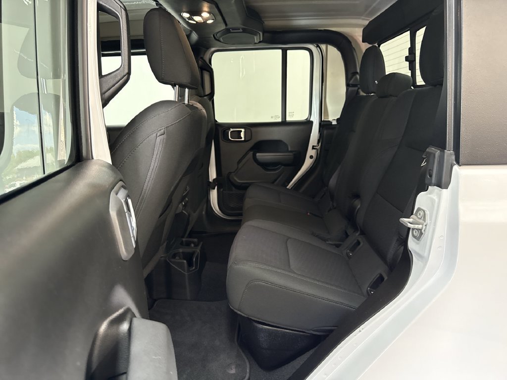 Used 2022 Bright White Clearcoat Jeep Sport image 15