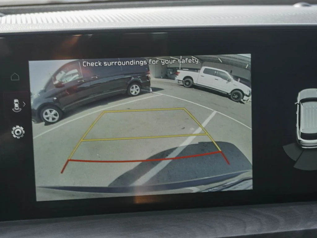 Used 2023 Black Kia EX X-Line image 23