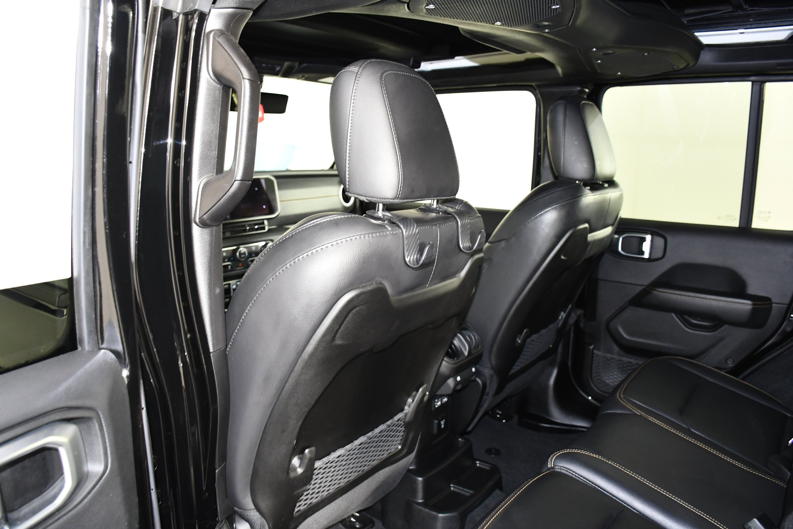Used 2024 Black Clearcoat Jeep Sahara image 47