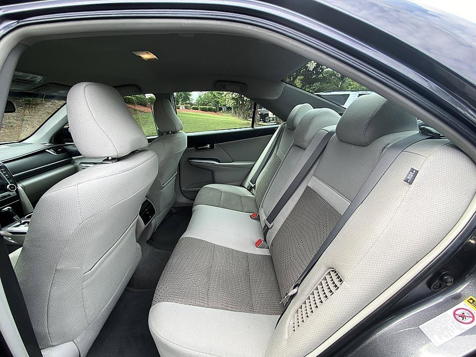 Used 2014 Magnetic Gray Metallic Toyota XLE image 11