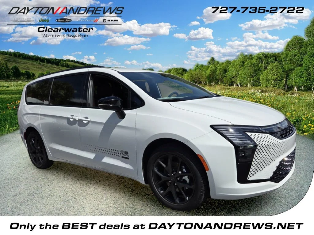 2027 Chrysler Pacifica Select