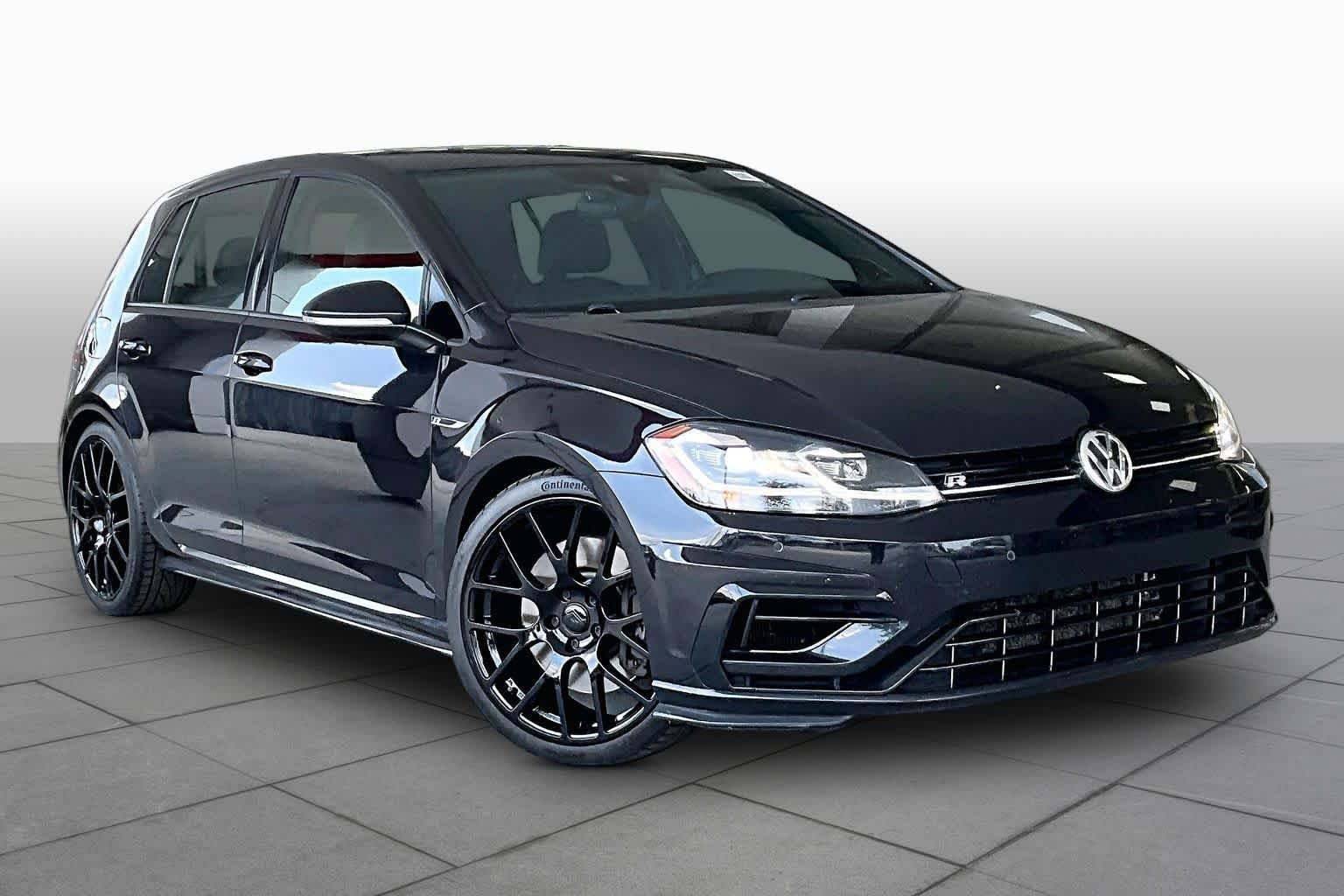 Pre-Owned 2018 Volkswagen Golf R