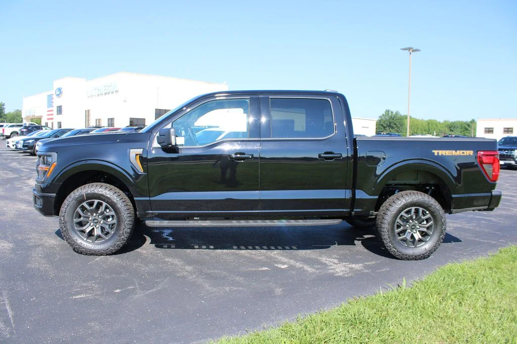 New 2026 Agate Black Metallic Ford Tremor® image 4