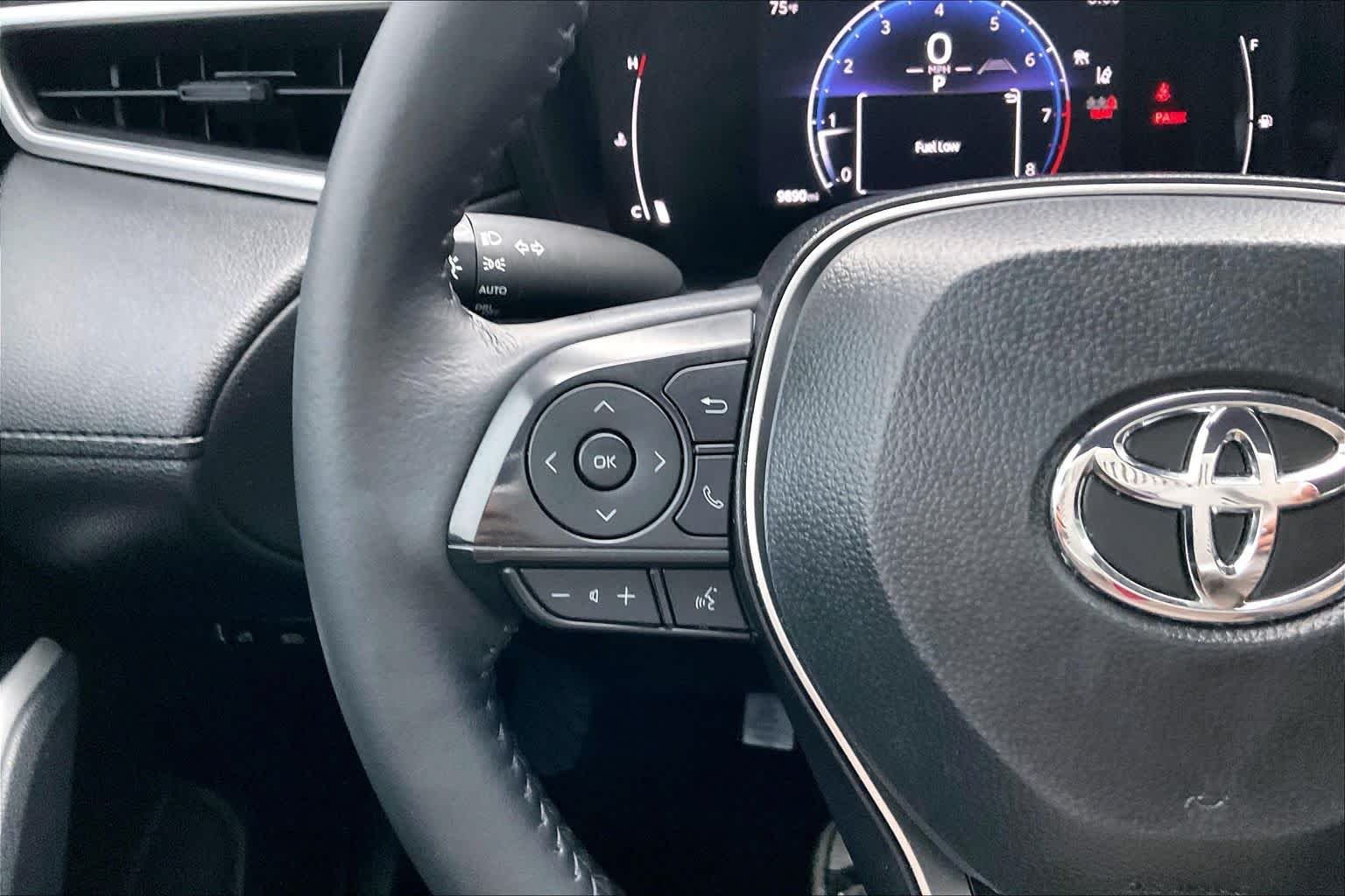 Used 2026 Wind Chill Pearl Toyota LE image 23