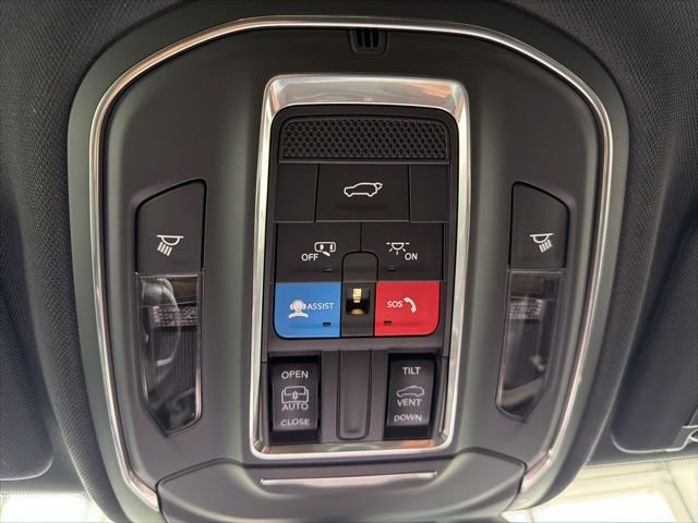 New 2026 Silver Zynith Exterior Paint Jeep Laredo image 31