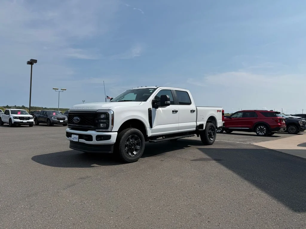2026 Ford F-350 Super Duty XL - Photo 8